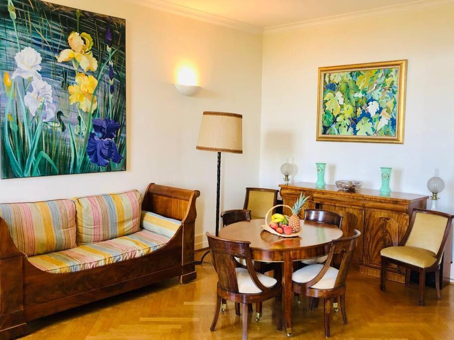 Luxury, Luminous Sea & Mountain Views Appartement